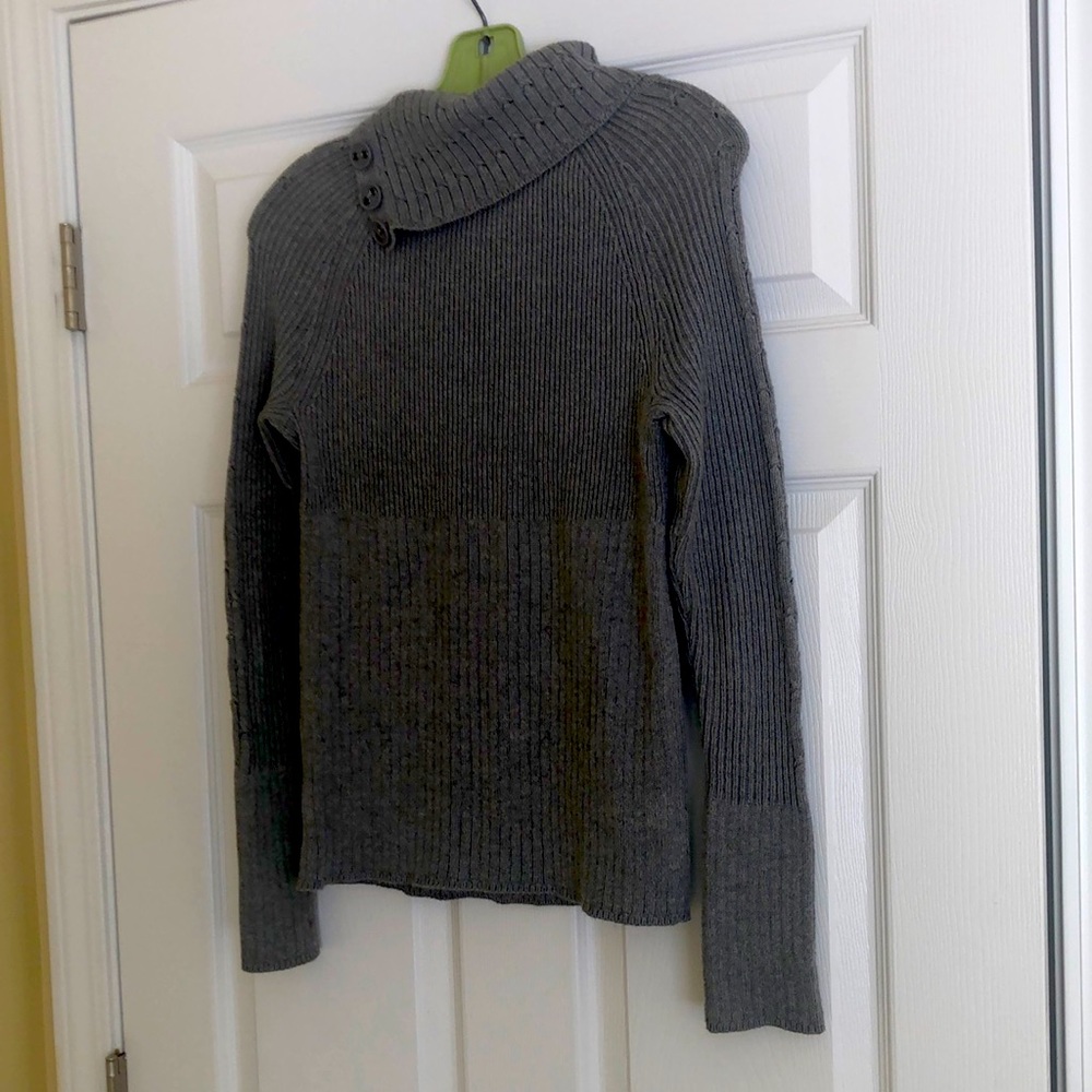 Grey petite DKNY petite medium. Cowl neck with buttons.